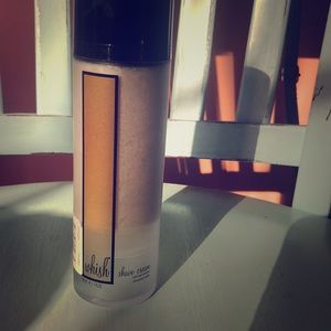 Whish Shave cream/ with hair inhibitor